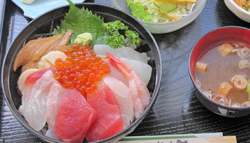 海鮮丼